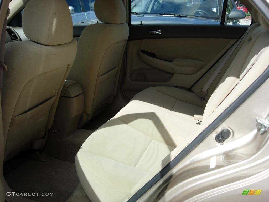 2006 Accord LX V6 Sedan - Desert Mist Metallic / Ivory photo #6