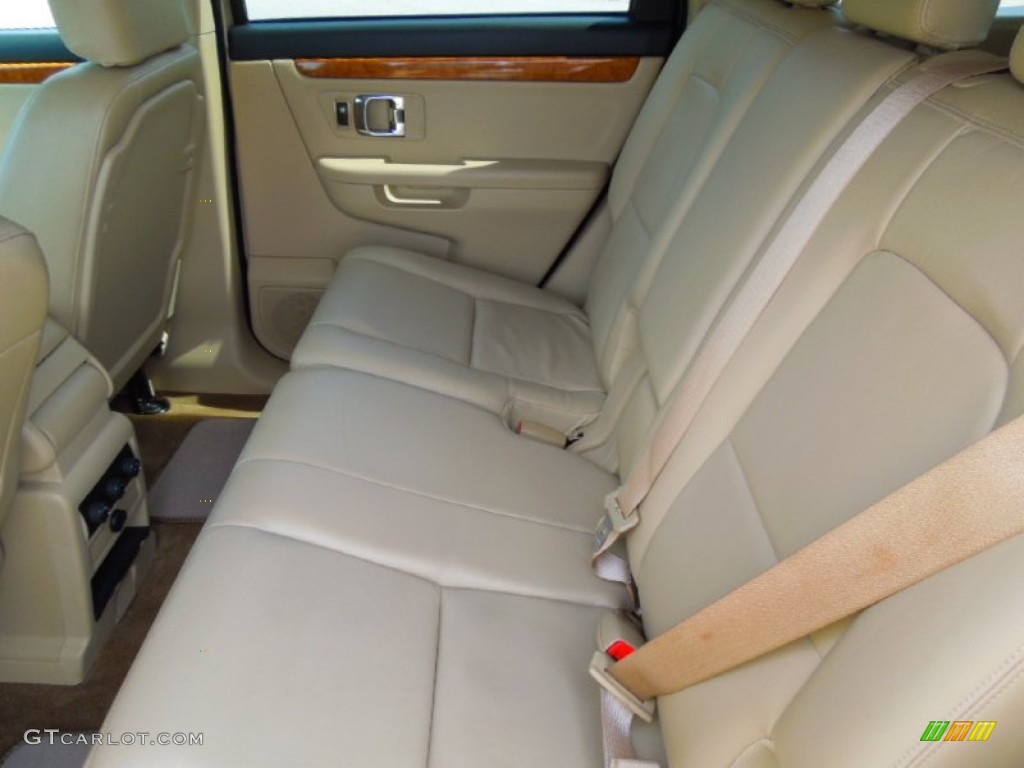 2007 XL7 Luxury AWD - Prairie Gold Metallic / Beige photo #16