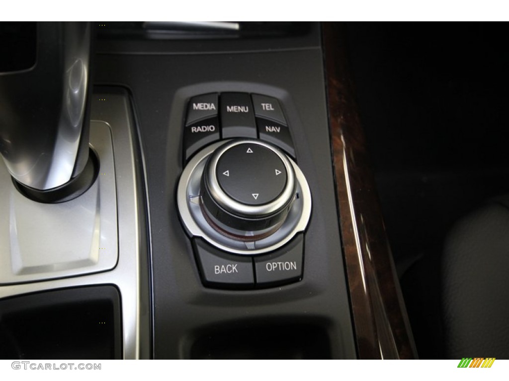 2013 X5 xDrive 35i Premium - Platinum Gray Metallic / Black photo #21