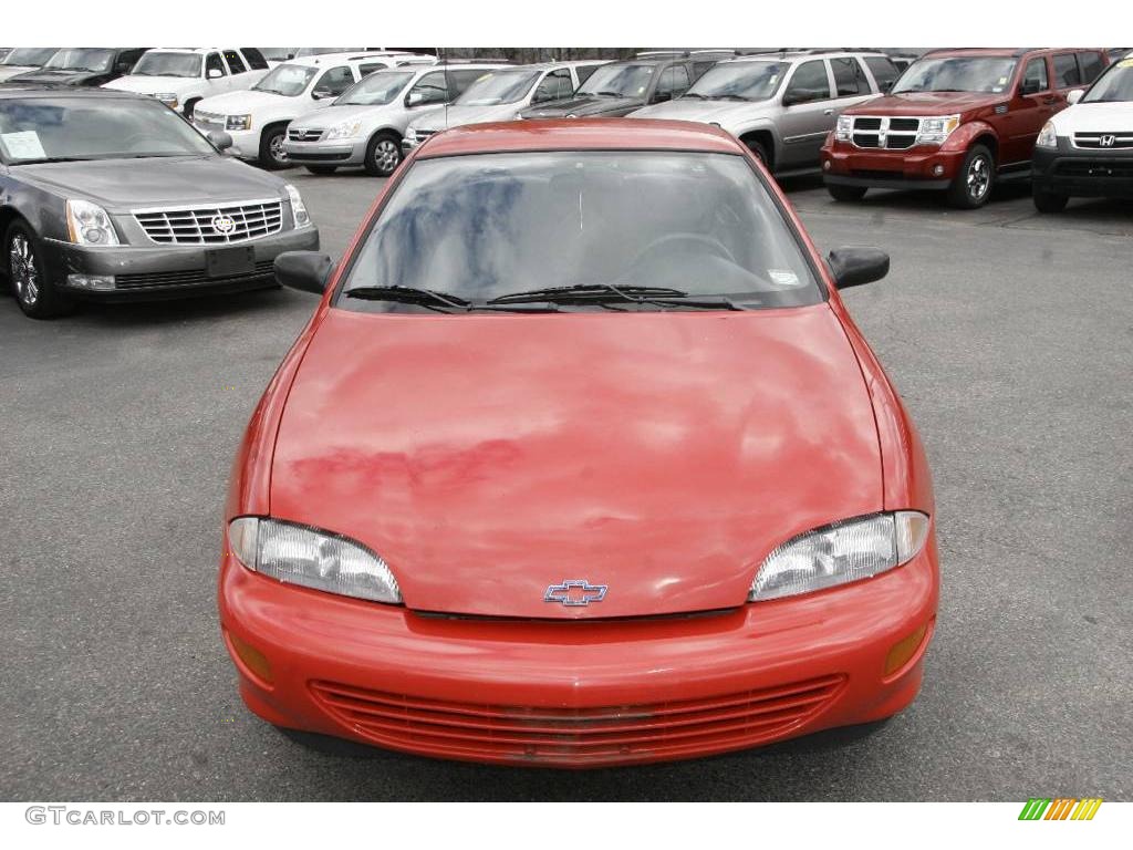 1999 Cavalier Coupe - Bright Red / Graphite photo #2