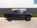 Galaxy Black - Titan SV Crew Cab 4x4 Photo No. 4