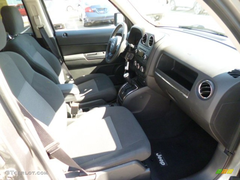 2011 Patriot Sport 4x4 - Mineral Gray Metallic / Dark Slate Gray photo #4