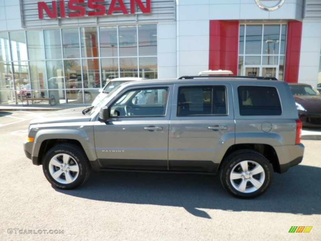 2011 Patriot Sport 4x4 - Mineral Gray Metallic / Dark Slate Gray photo #8