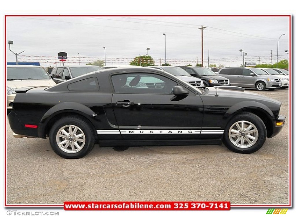 2007 Mustang V6 Deluxe Coupe - Black / Dark Charcoal photo #6