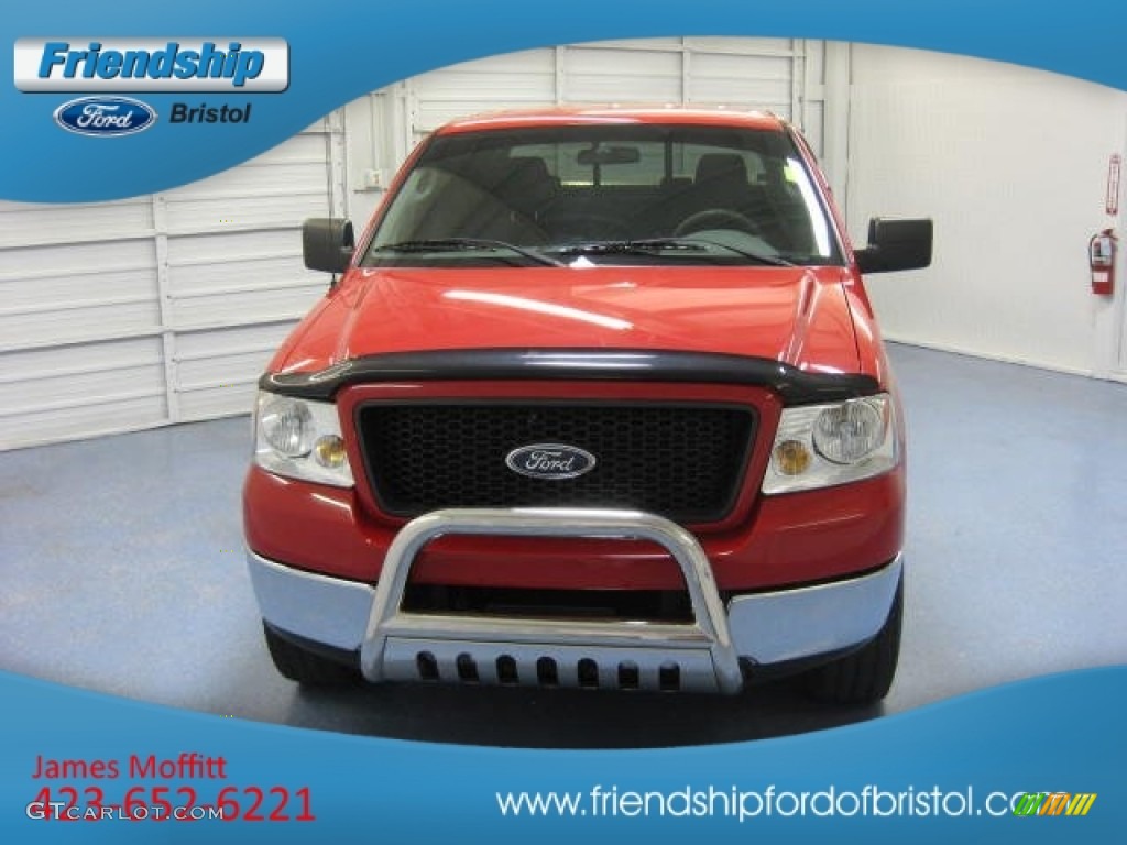 2005 F150 XLT SuperCrew 4x4 - Bright Red / Medium Flint/Dark Flint Grey photo #3