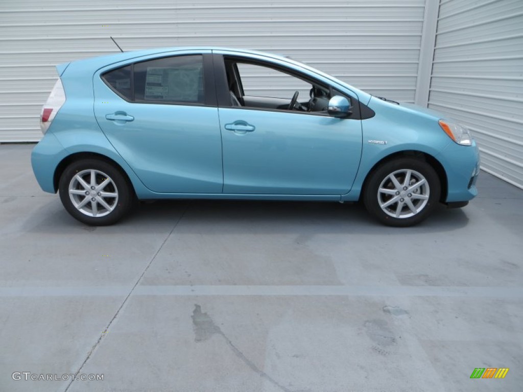 Summer Rain Metallic 2013 Toyota Prius c Hybrid Three Exterior Photo #80161251