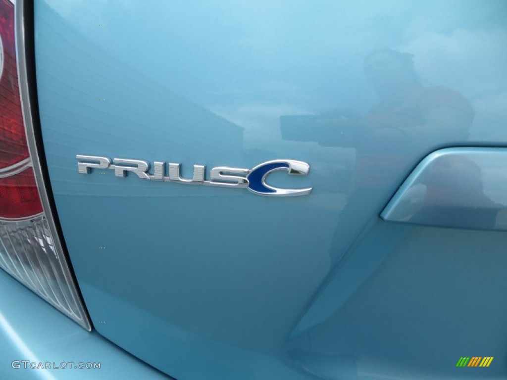 2013 Toyota Prius c Hybrid Three Marks and Logos Photo #80161299