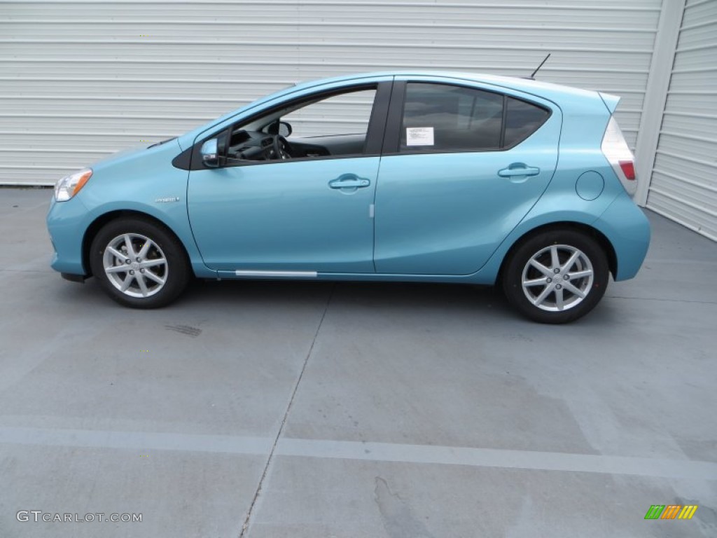 Summer Rain Metallic 2013 Toyota Prius c Hybrid Three Exterior Photo #80161326