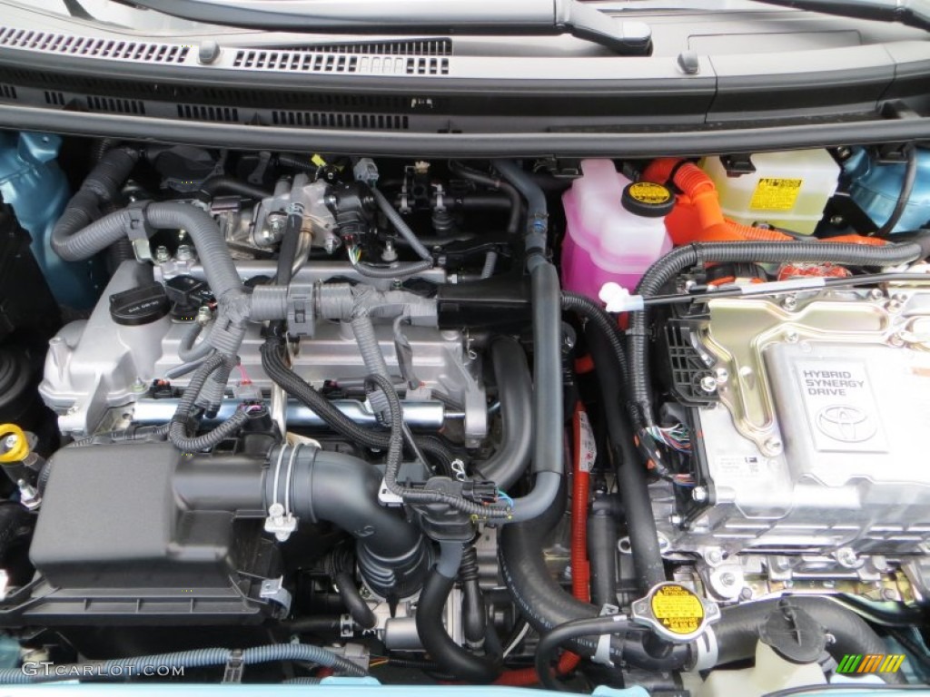 2013 Toyota Prius c Hybrid Three Engine Photos