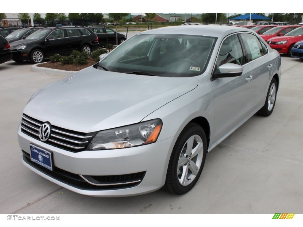 2013 Passat 2.5L SE - Reflex Silver Metallic / Titan Black photo #3
