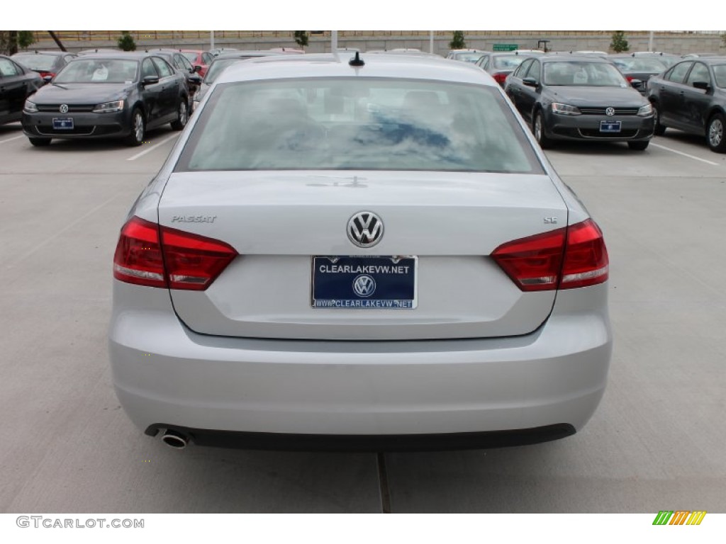 2013 Passat 2.5L SE - Reflex Silver Metallic / Titan Black photo #7