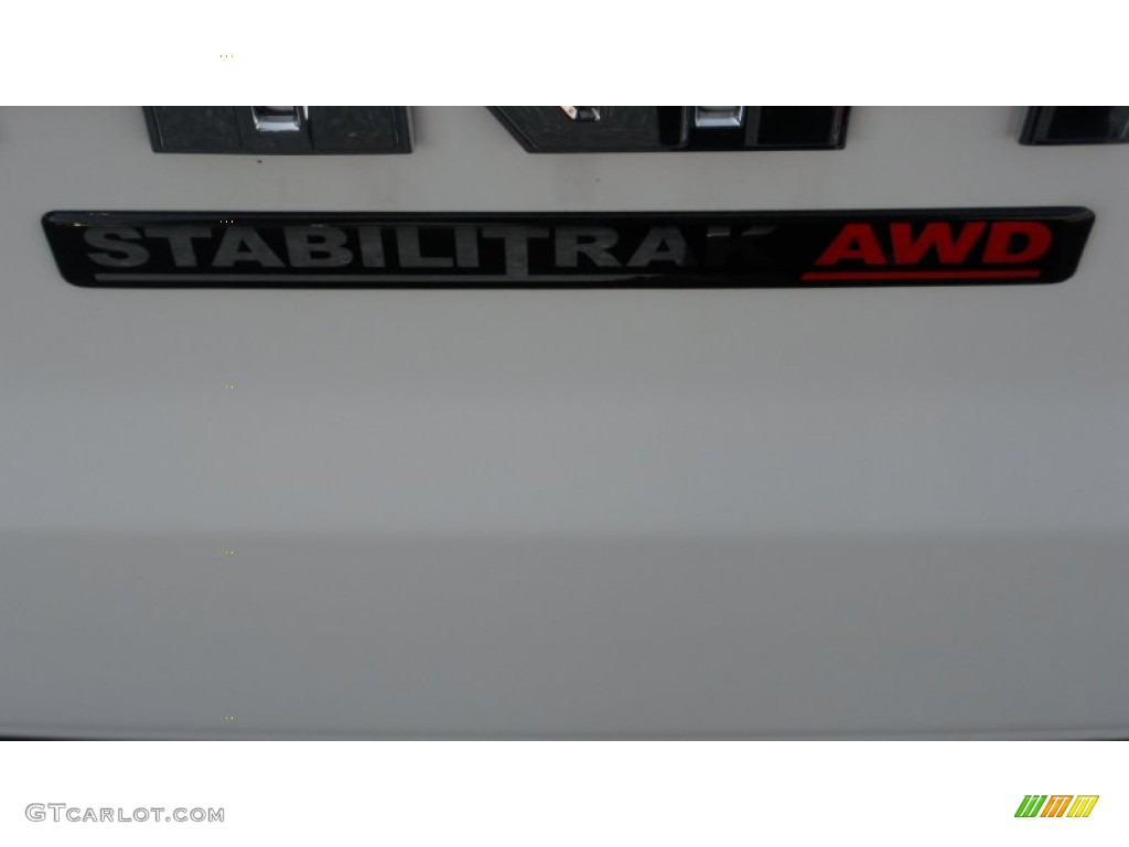 2013 Savana Van LT 1500 AWD Passenger - Summit White / Medium Pewter photo #27