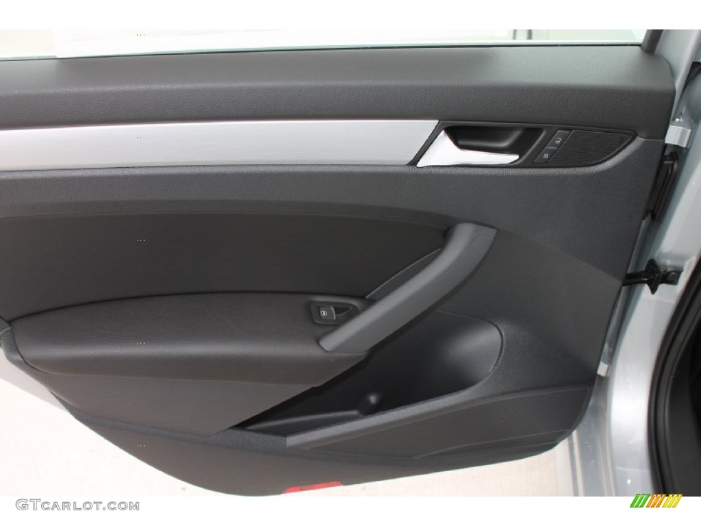 2013 Passat 2.5L SE - Reflex Silver Metallic / Titan Black photo #27