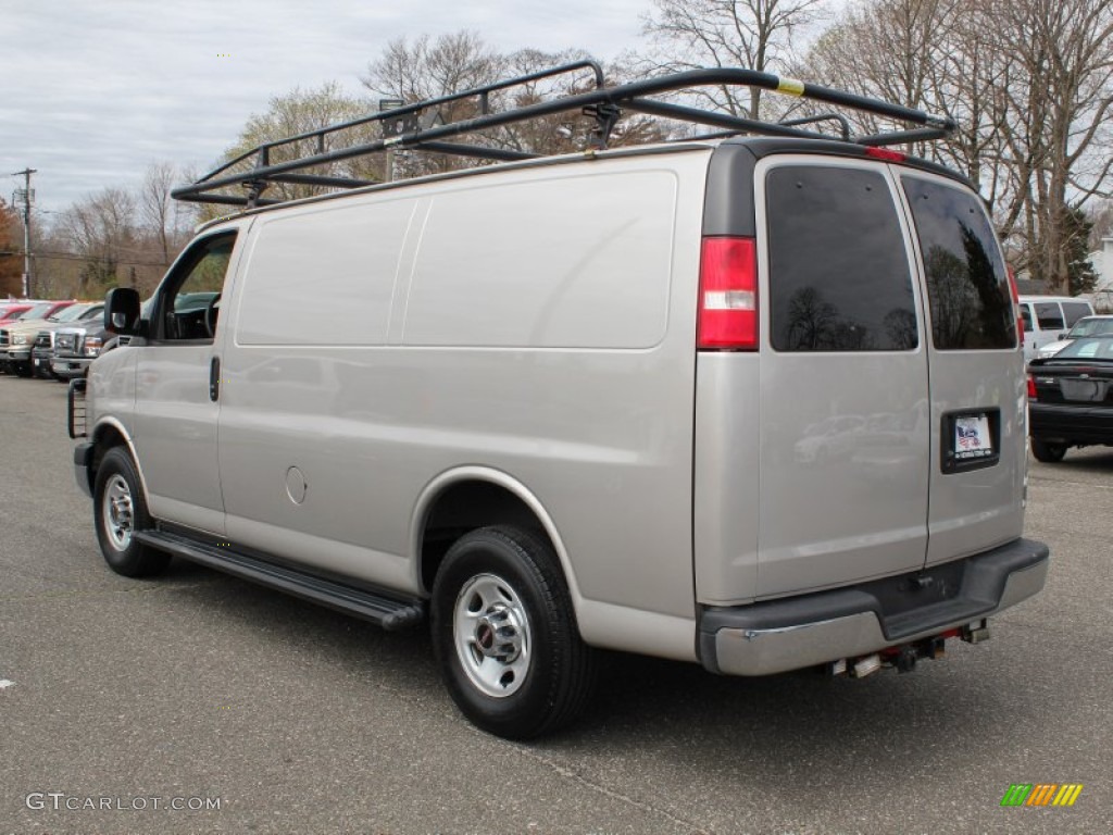 2007 Savana Van 2500 Cargo - Silver Birch Metallic / Medium Pewter photo #4