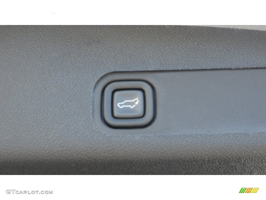 2013 Tahoe LTZ 4x4 - Silver Ice Metallic / Ebony photo #11