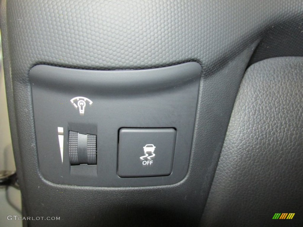 2011 Kia Soul + Controls Photo #80164242