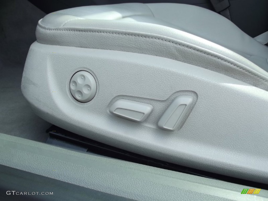 2010 A5 2.0T quattro Coupe - Aruba Blue Pearl Effect / Linen Beige photo #23