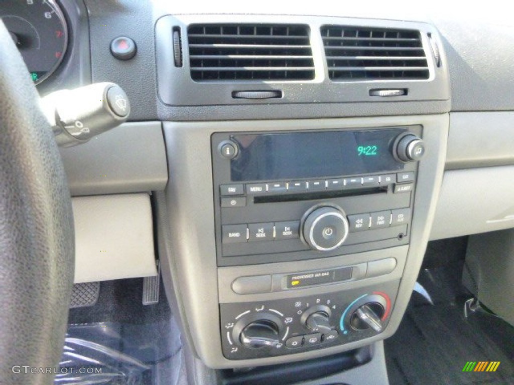 2008 Chevrolet Cobalt Special Edition Coupe Controls Photo #80168037