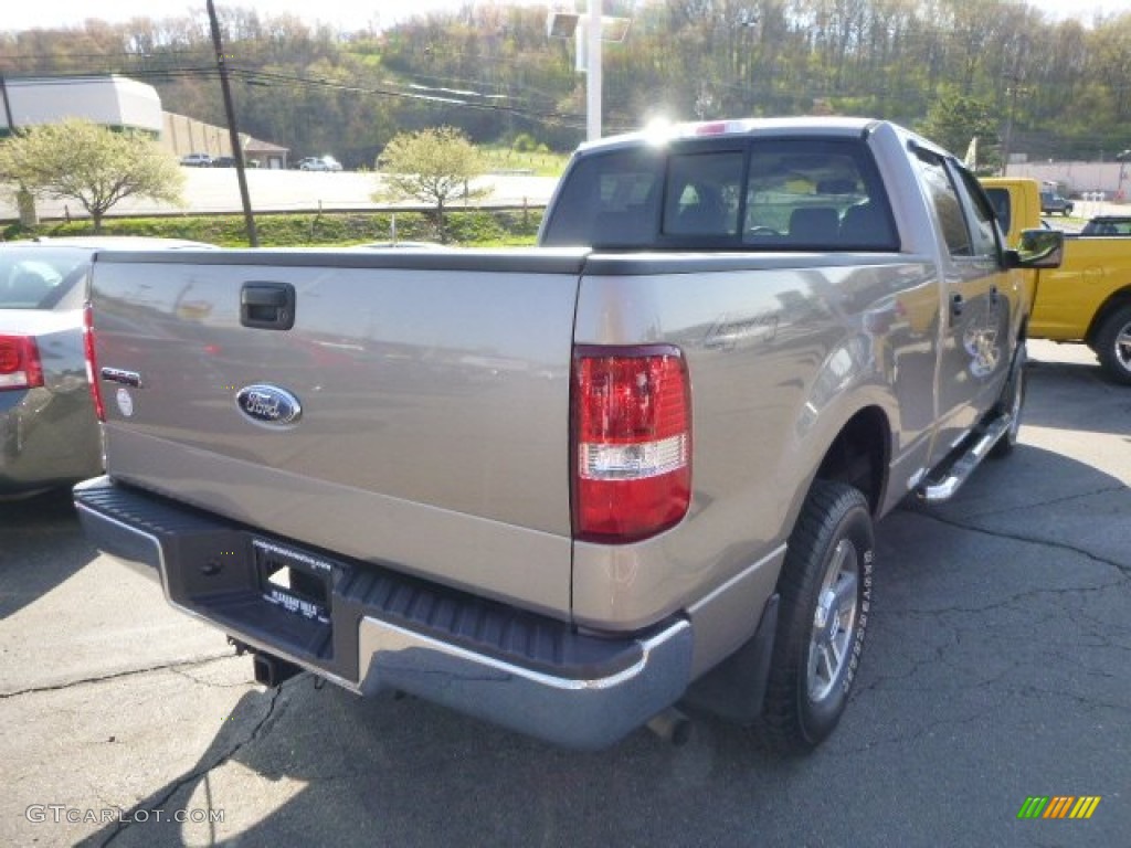 2006 F150 XLT SuperCrew 4x4 - Arizona Beige Metallic / Tan photo #5