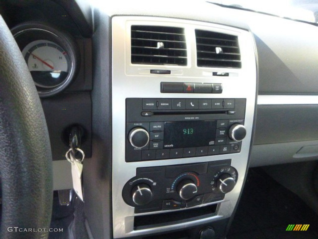 2010 Charger SXT - Deep Water Blue Pearl / Dark Slate Gray/Light Slate Gray photo #18