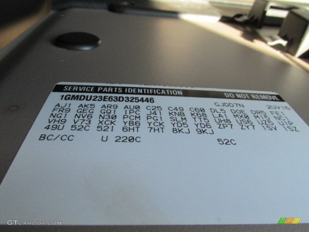 2003 Montana  - Light Taupe Metallic / Taupe photo #23