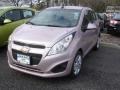 Chevrolet Spark розовый