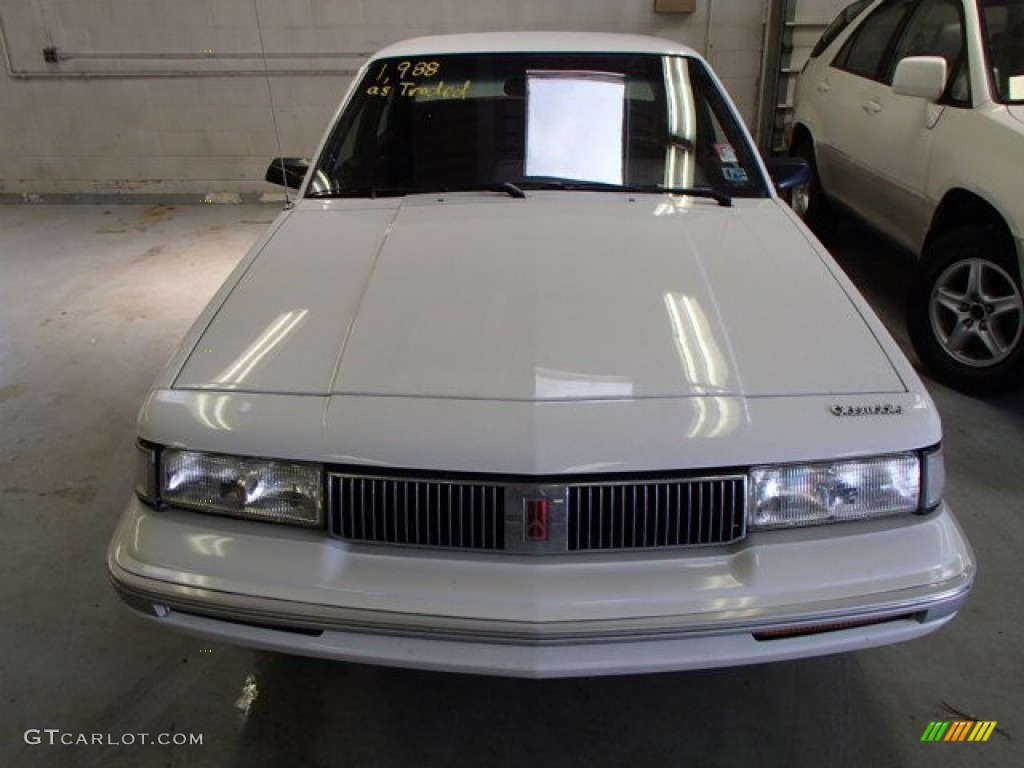 1994 Cutlass Ciera S - Bright White / Garnet Red photo #2