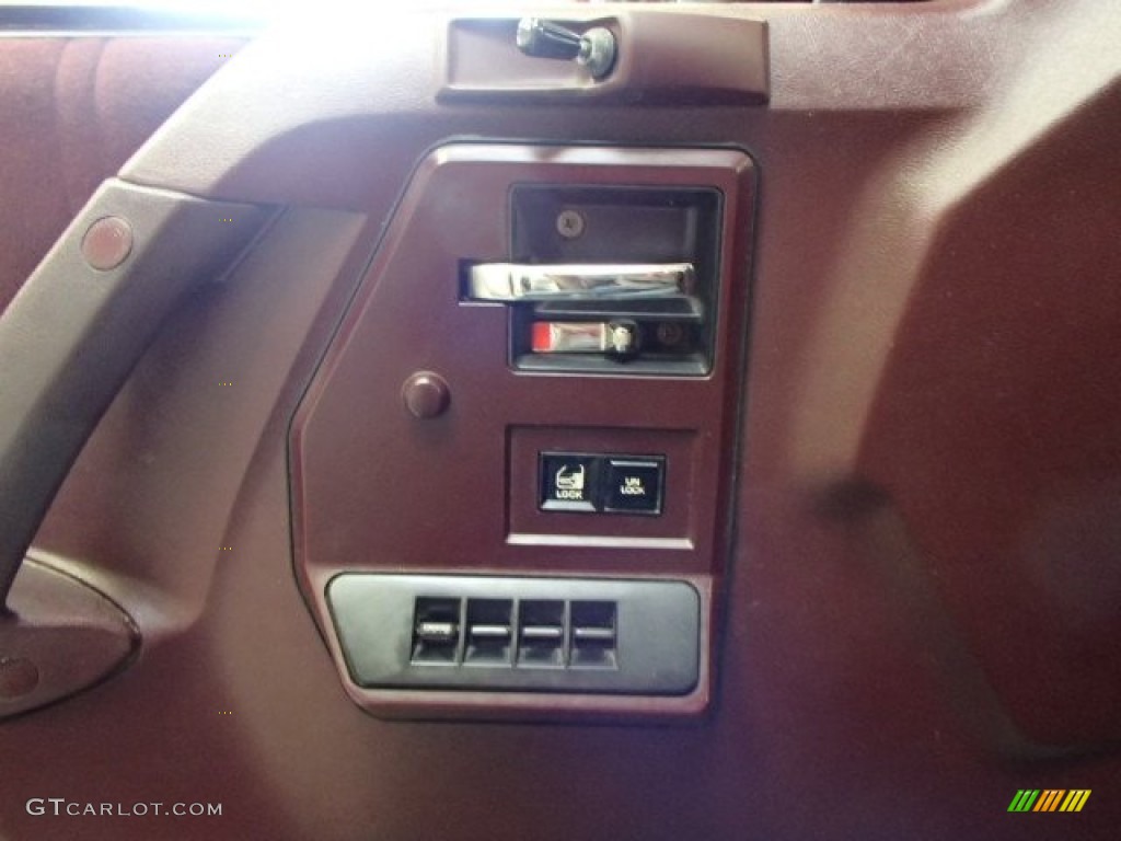 1994 Oldsmobile Cutlass Ciera S Controls Photo #80175424