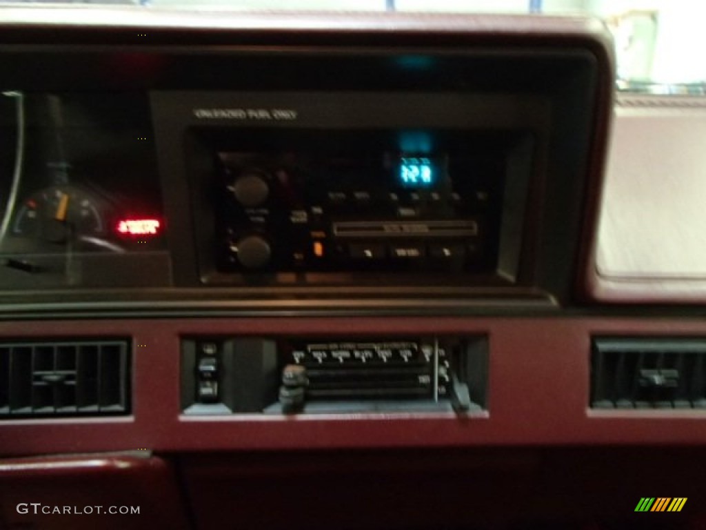 1994 Oldsmobile Cutlass Ciera S Controls Photos