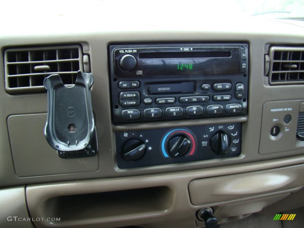 2000 Ford F250 Super Duty XLT Extended Cab Controls Photo #80177362
