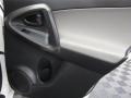 Super White - RAV4 I4 4WD Photo No. 13