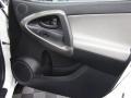 Super White - RAV4 I4 4WD Photo No. 14
