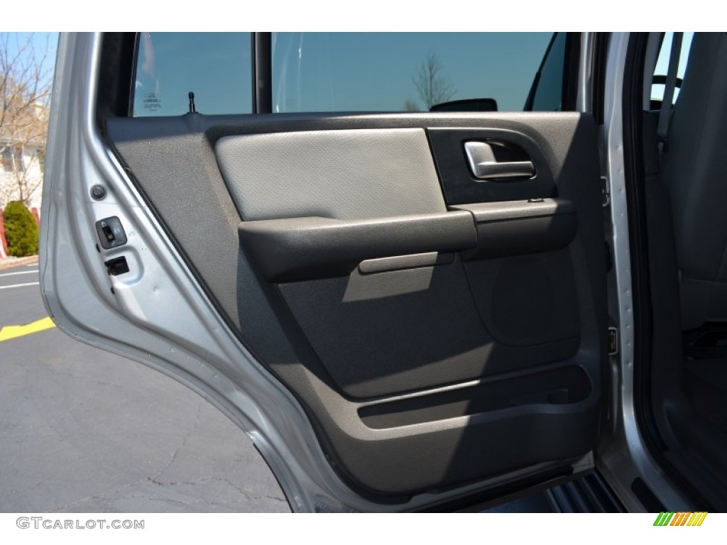 2003 Expedition XLT 4x4 - Silver Birch Metallic / Flint Grey photo #26