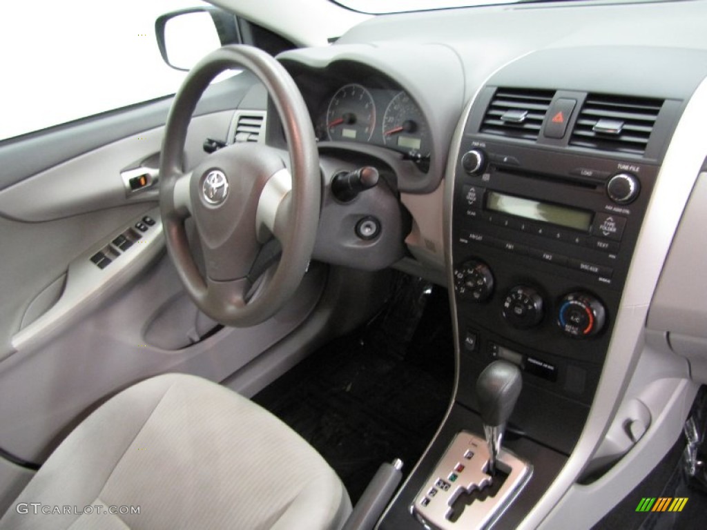 2010 Corolla LE - Blue Streak Metallic / Dark Charcoal photo #21