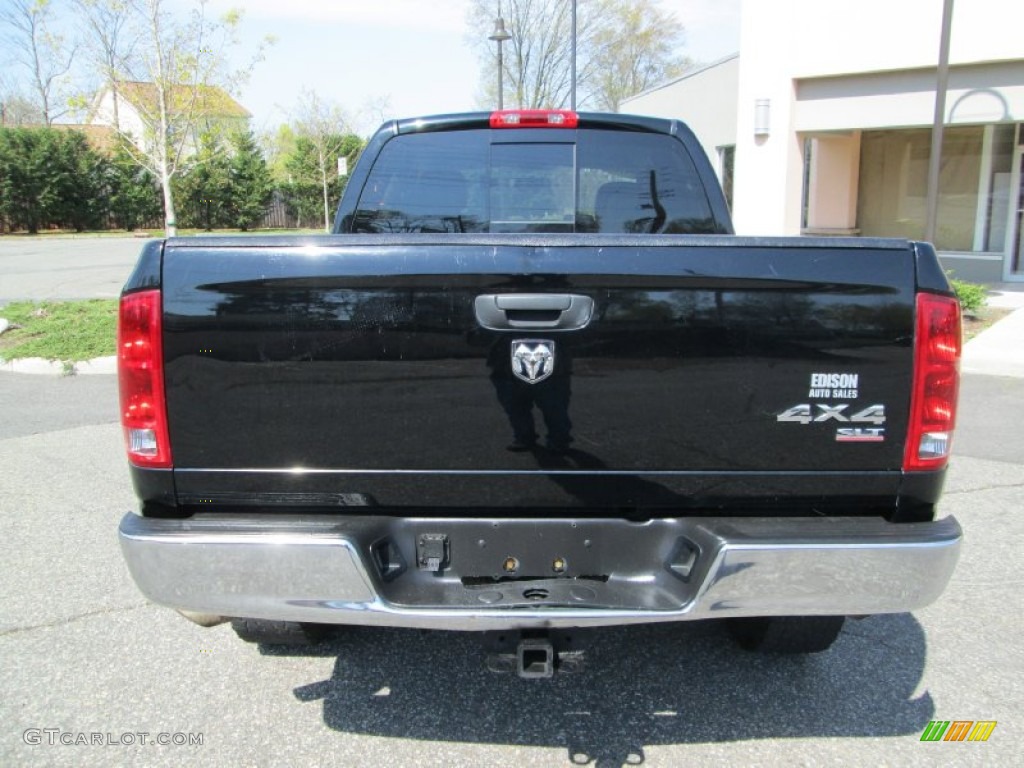 2005 Ram 1500 SLT Quad Cab 4x4 - Black / Dark Slate Gray photo #6