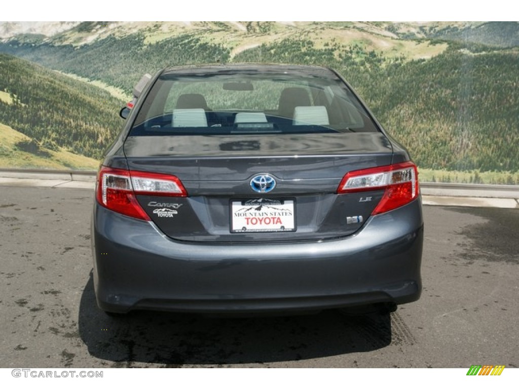 2013 Camry Hybrid LE - Magnetic Gray Metallic / Light Gray photo #4