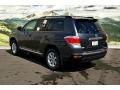 2013 Magnetic Gray Metallic Toyota Highlander V6 4WD  photo #2