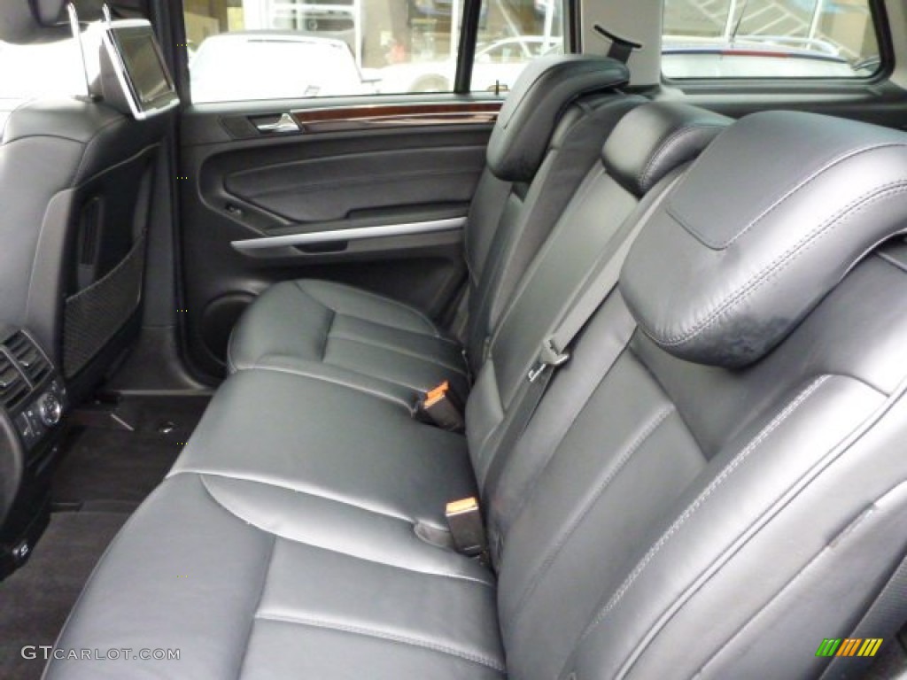 2011 Mercedes-Benz GL 550 4Matic Rear Seat Photos