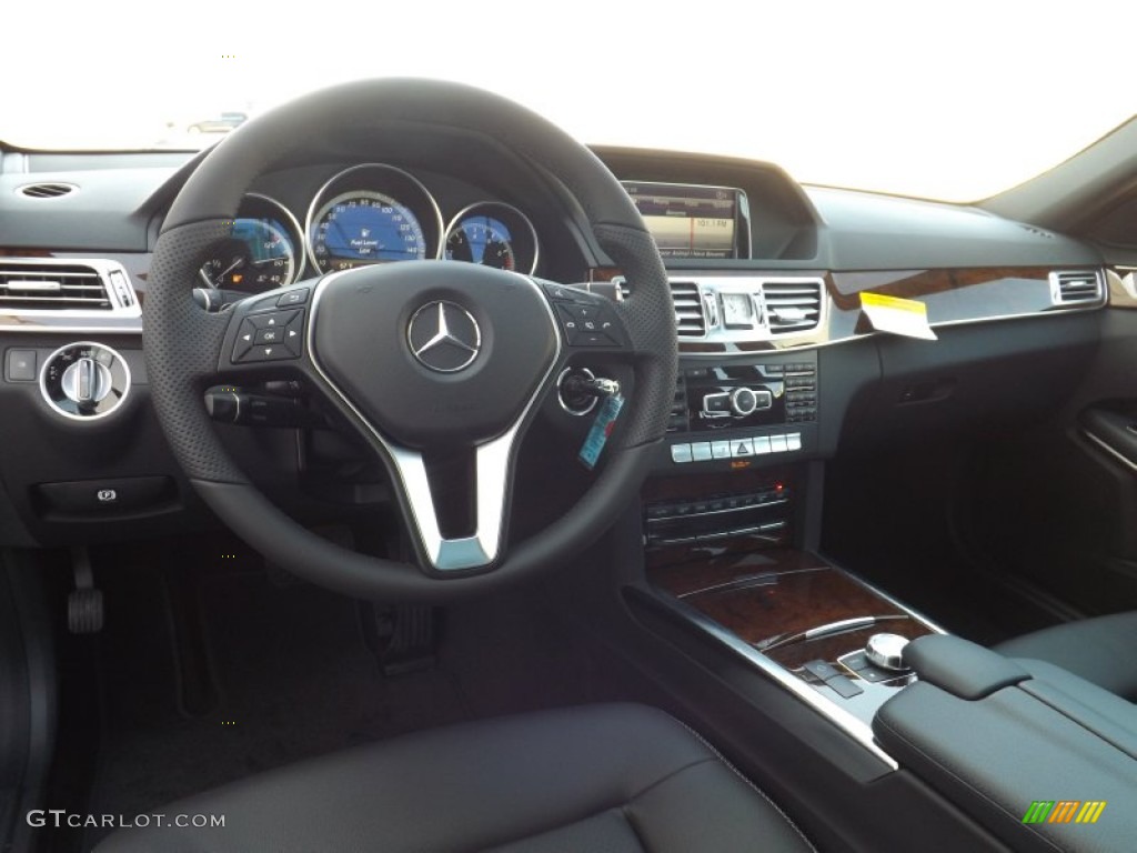 2014 Mercedes-Benz E 350 4Matic Sedan Black Dashboard Photo #80181352