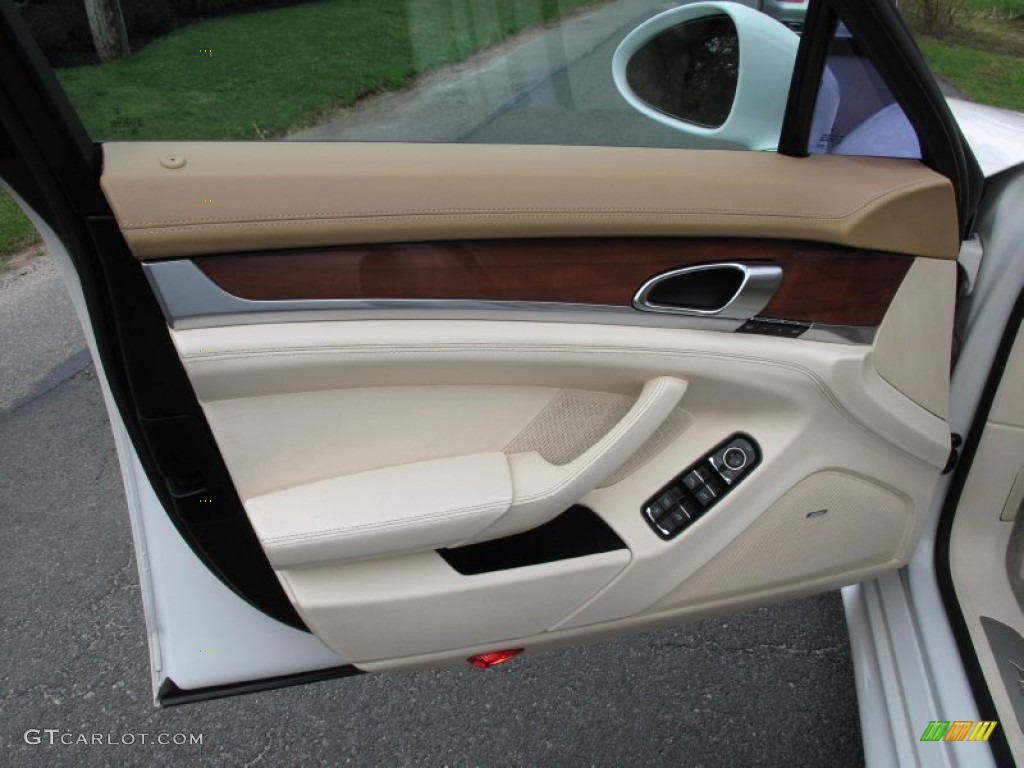 2011 Porsche Panamera 4 Luxor Beige/Cream Door Panel Photo #80181652