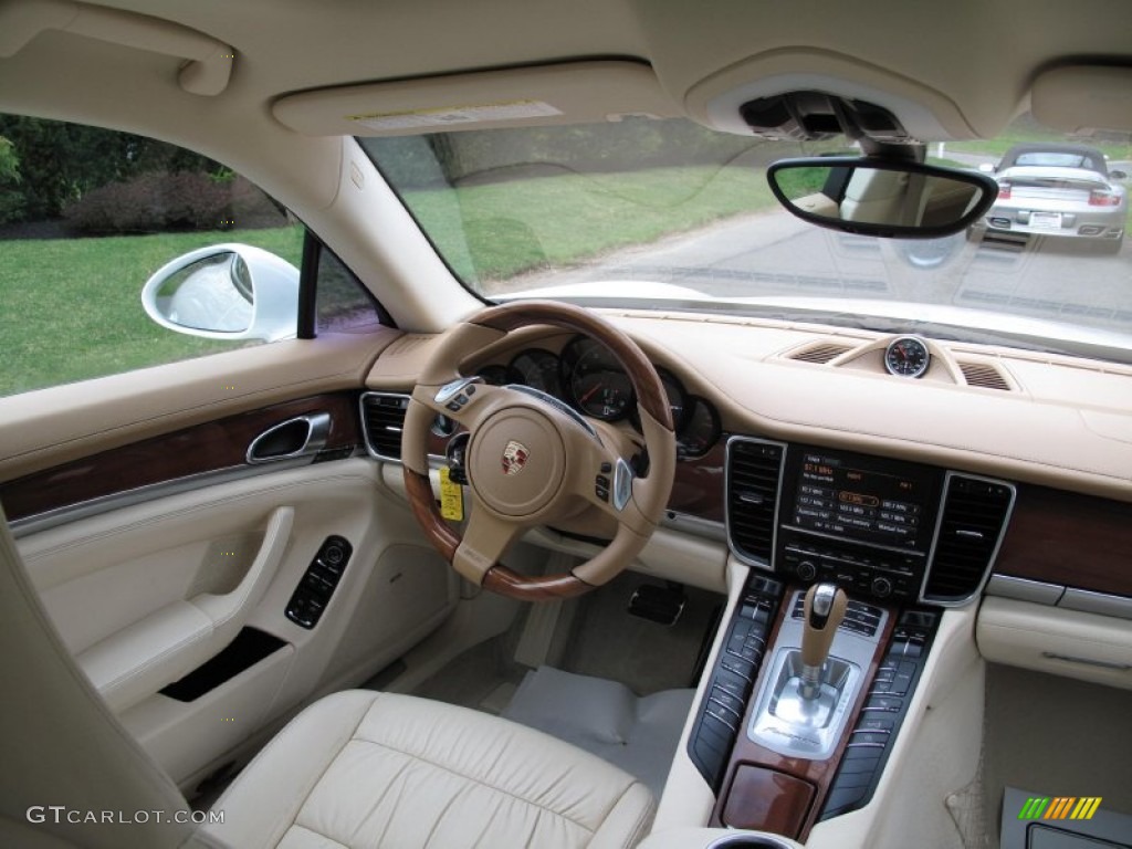 2011 Porsche Panamera 4 Luxor Beige/Cream Dashboard Photo #80181674