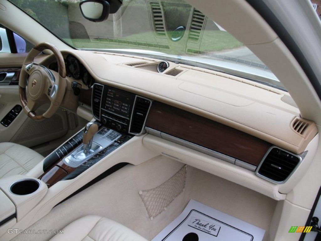 2011 Porsche Panamera 4 Luxor Beige/Cream Dashboard Photo #80181817