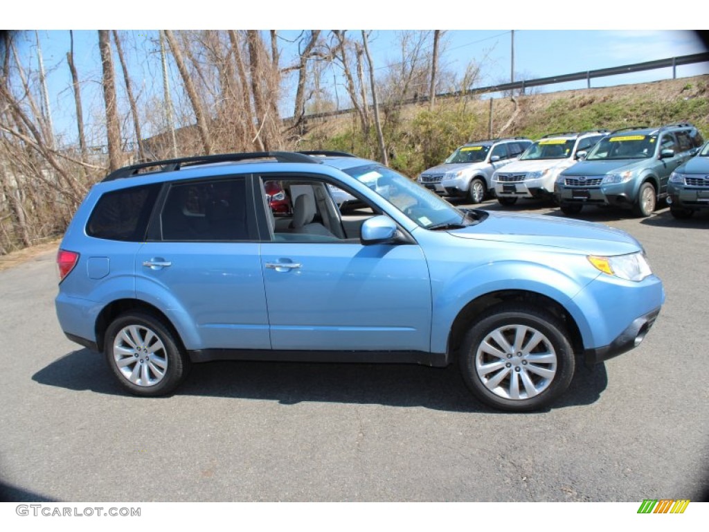 2011 Forester 2.5 X Premium - Sky Blue Metallic / Platinum photo #5