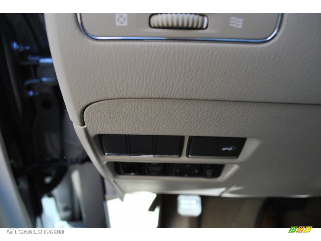 2011 QX 56 4WD - Platinum Graphite / Wheat photo #27