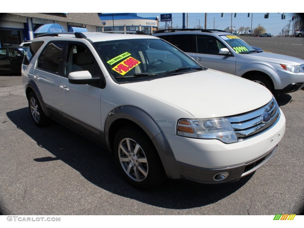 2009 Taurus X SEL - White Suede / Medium Light Stone photo #3