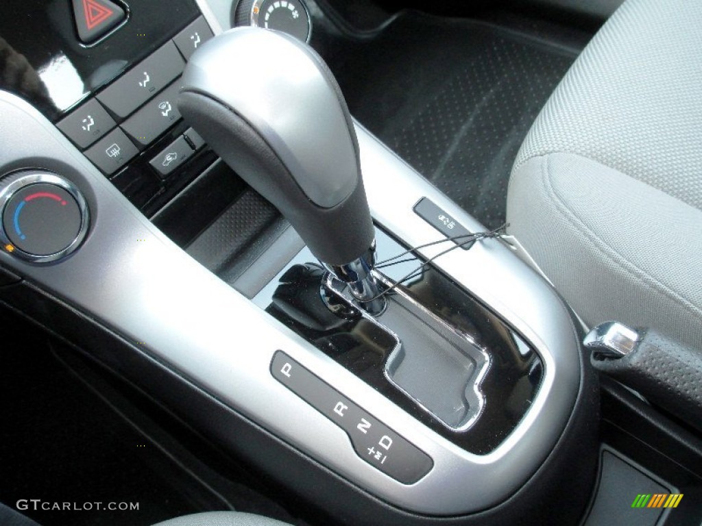 2013 Chevrolet Cruze ECO Transmission Photos