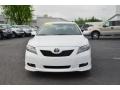 Super White - Camry SE Photo No. 7