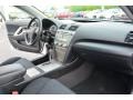 Super White - Camry SE Photo No. 15