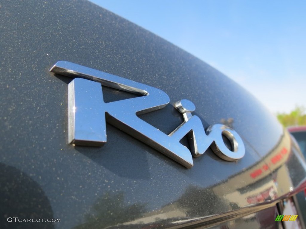 2006 Kia Rio Sedan Marks and Logos Photos