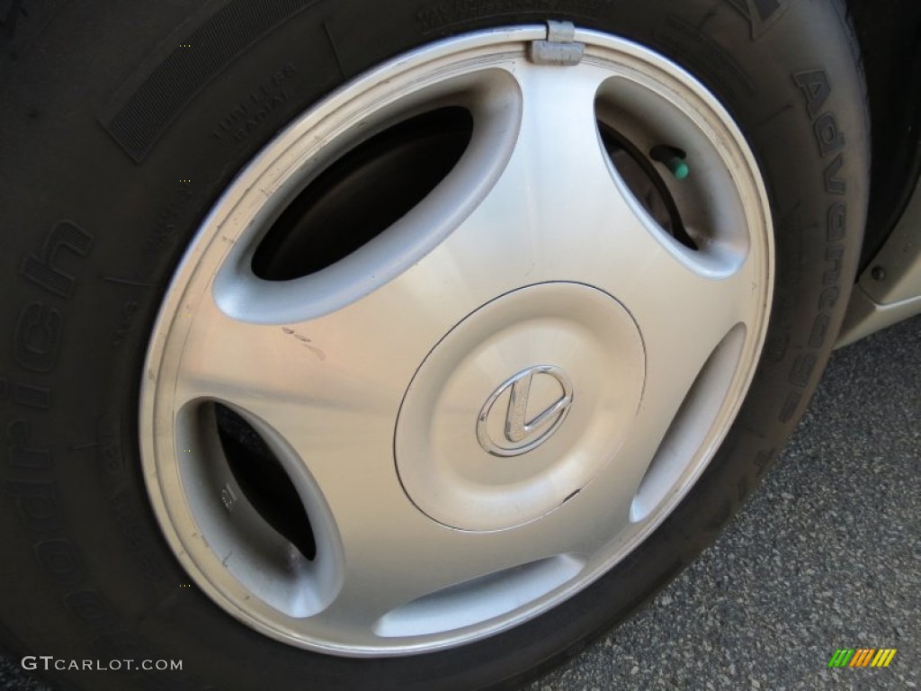 1999 Lexus LS 400 Wheel Photos